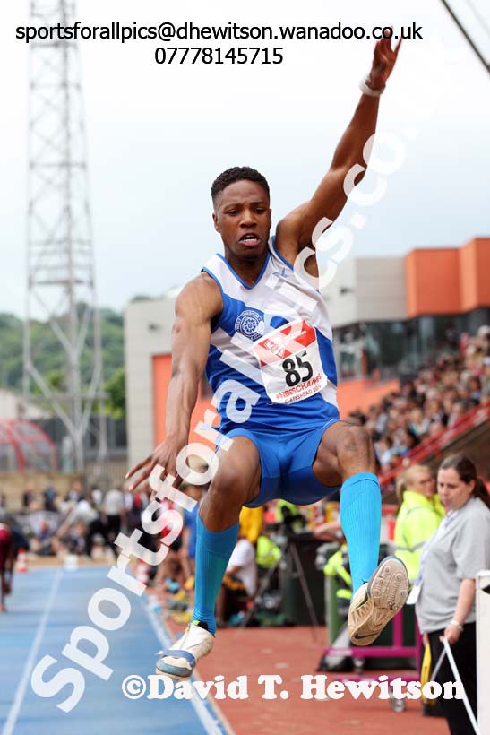 Senior boys long jump, English Schools Track and Field. Photo: David T. Hewitson/Sports for All Pics